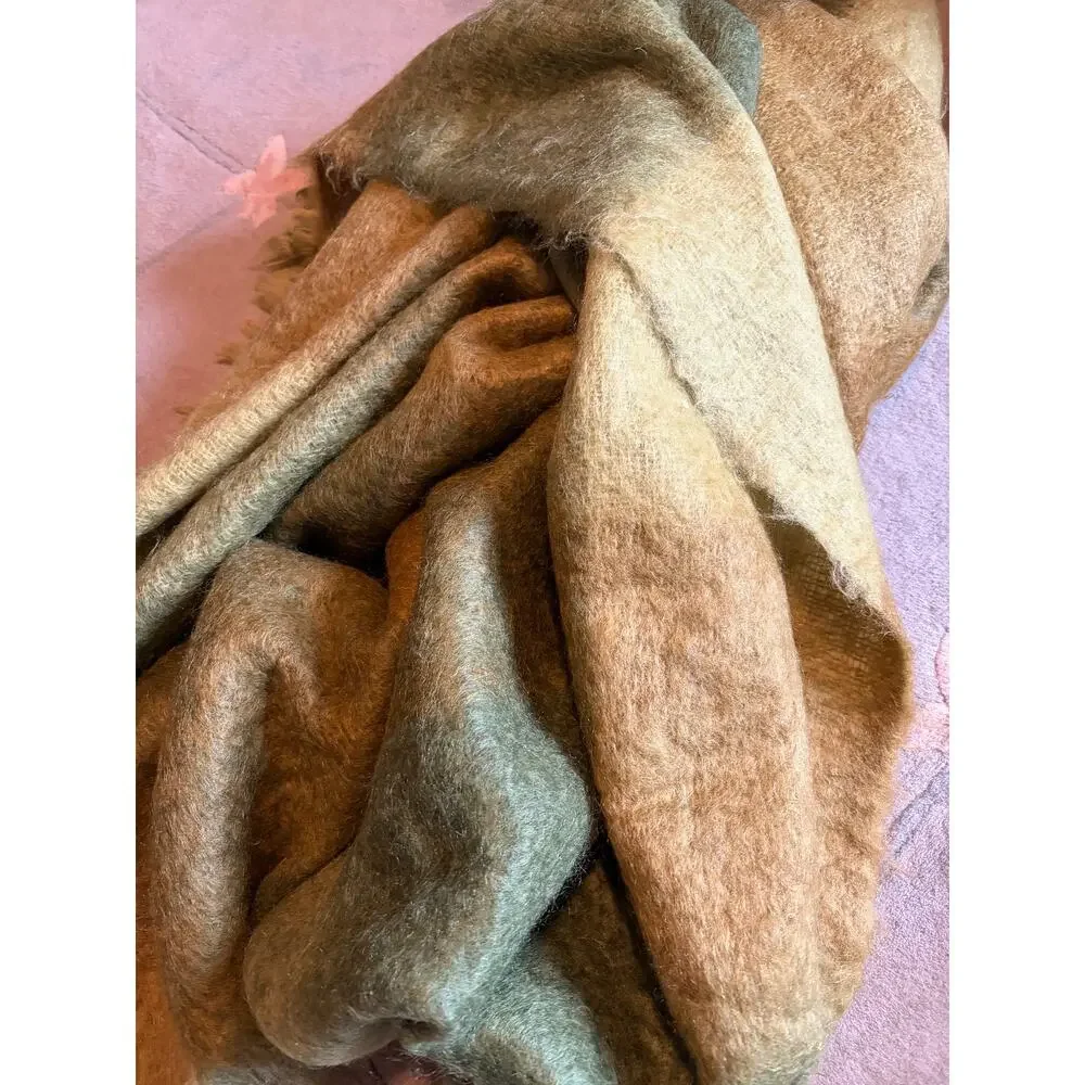 Vintage Avoca Ireland Mohair Wool Throw Blanket Green Tan Plaid 57x84 Fringe